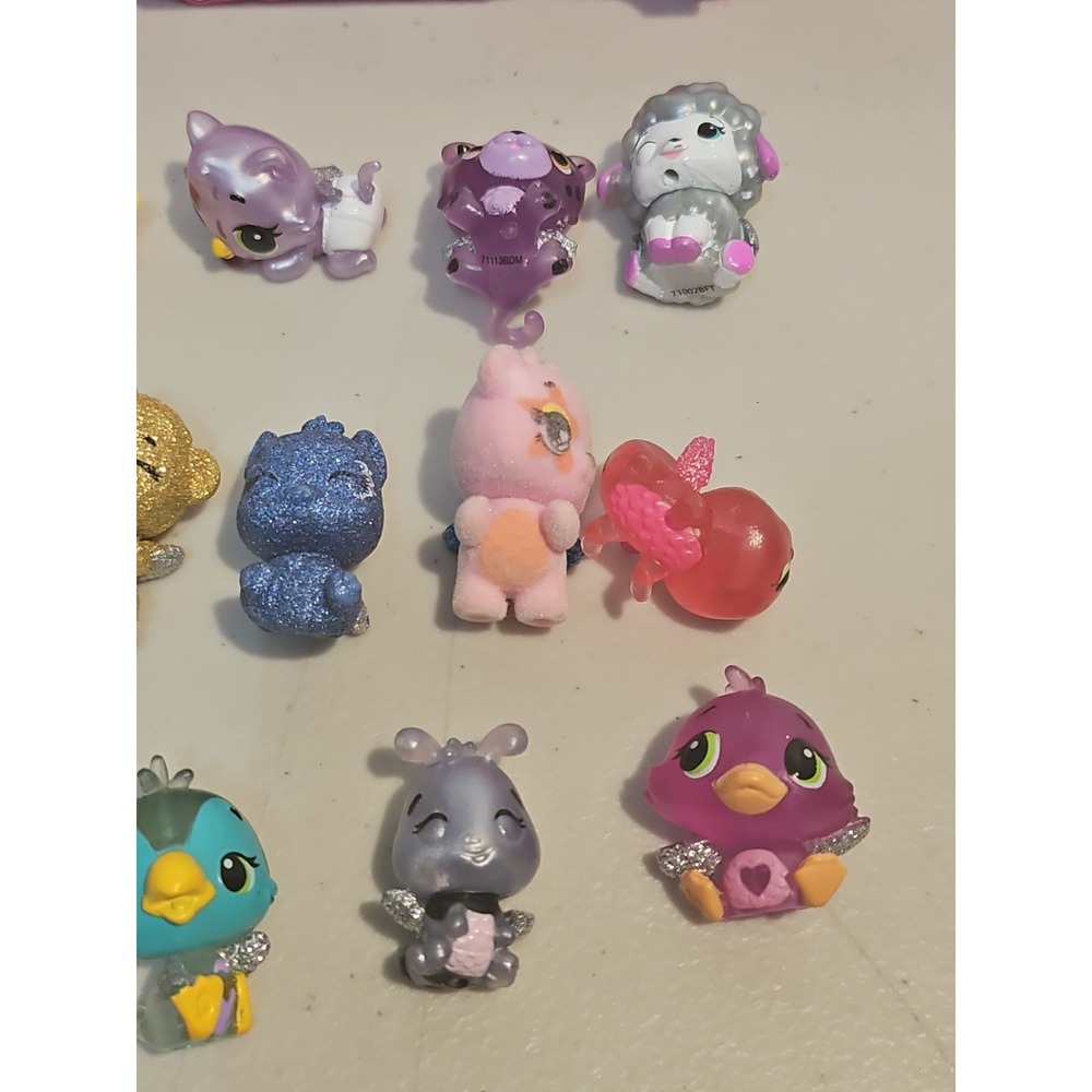 Hatchimals Colleggtibles 13 Pack Pink Egg Carton Tray Assorted Figurines Lot - Picture 3 of 5